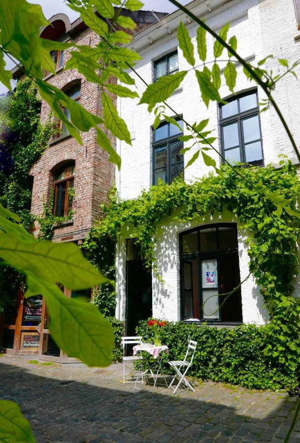 Heaven At 11, Your Deluxe Studio With Personal Bathroom, Kitchenette & Terrace Gent Exteriör bild