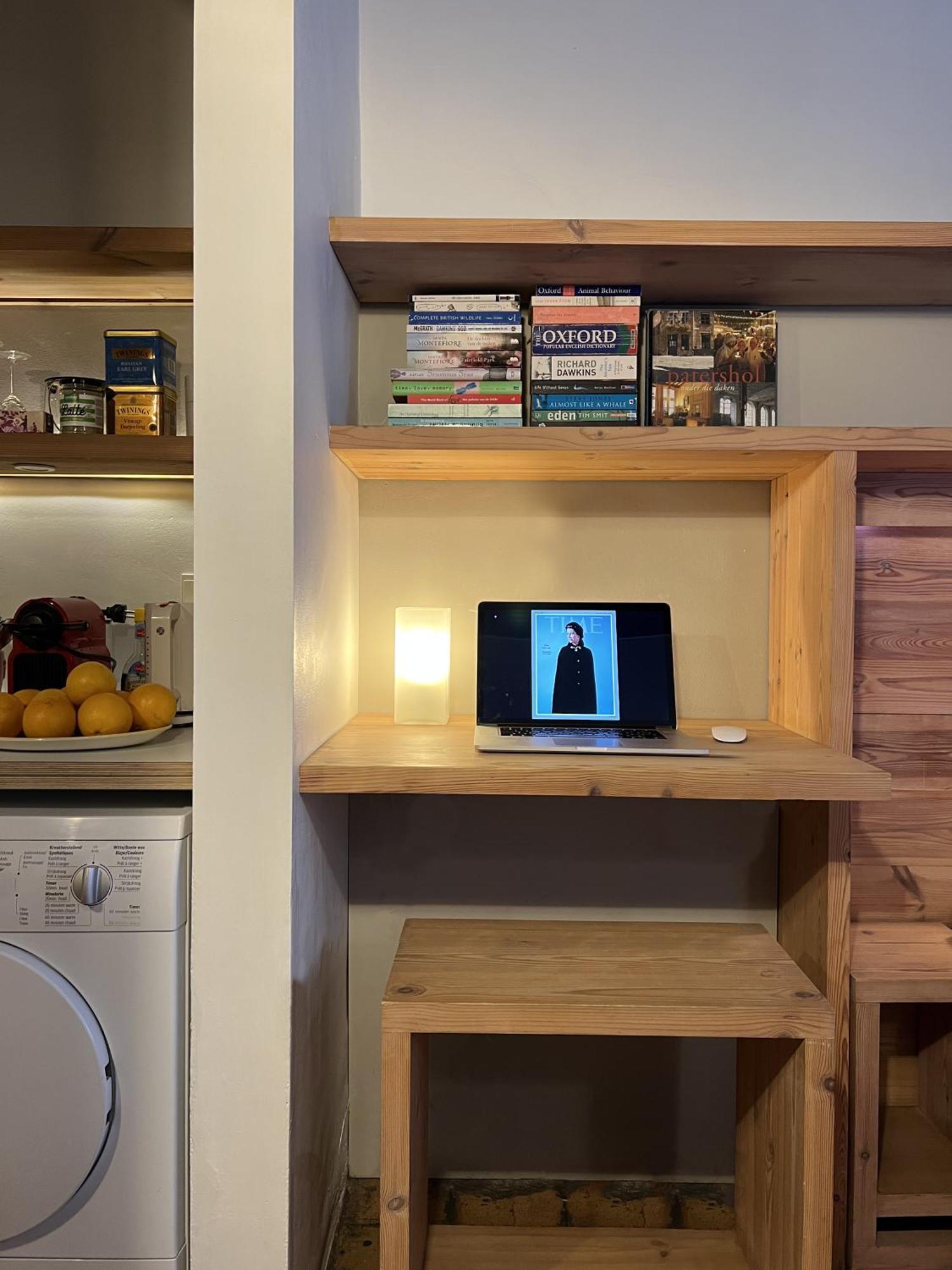 Heaven At 11, Your Deluxe Studio With Personal Bathroom, Kitchenette & Terrace Gent Exteriör bild